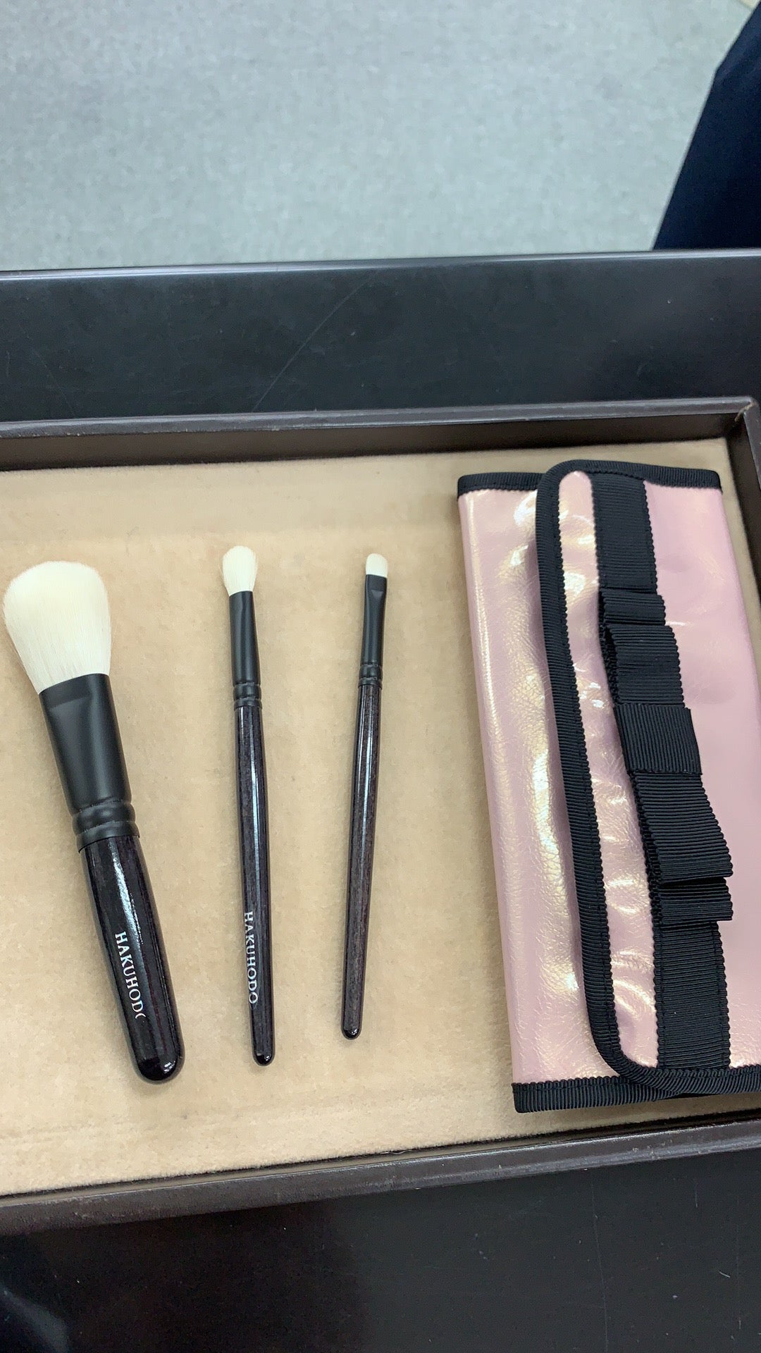 HAKUHODO Traditional Black-Dyed Wooden Handle make up brush set goat hair