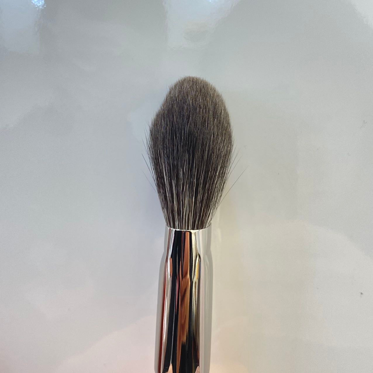 HAKUHODO G5542 powder brush angle gray squirrel mix goat