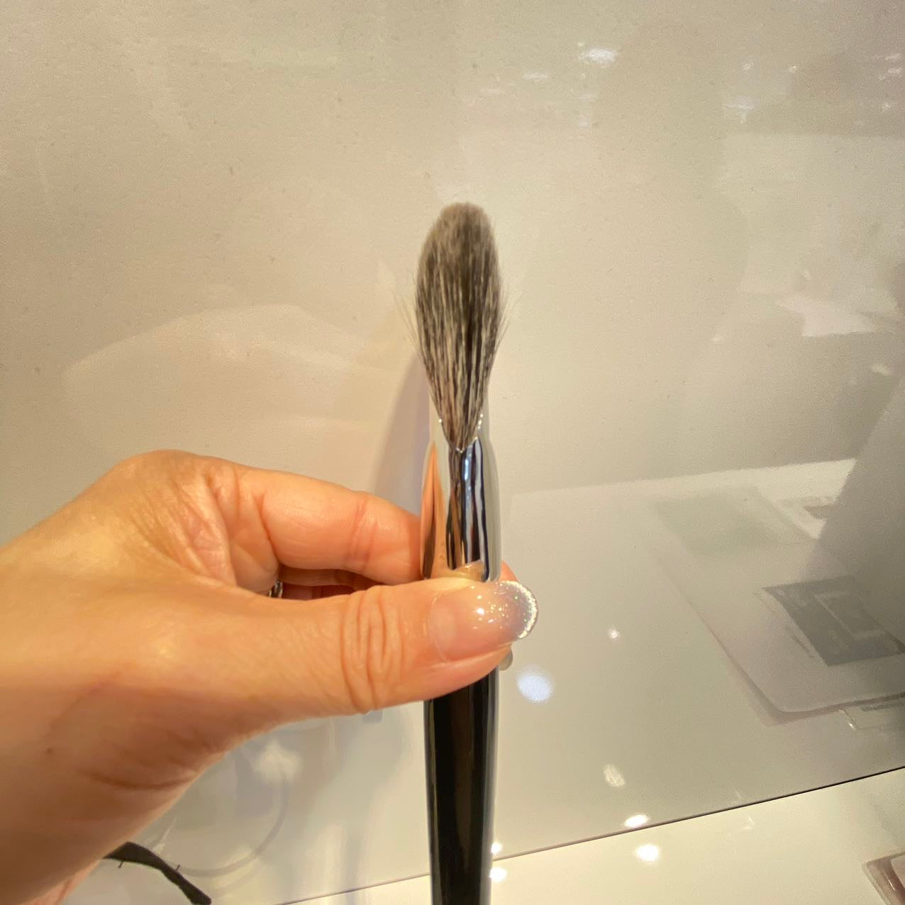 HAKUHODO F1342 face brush gray squirrel mix goat