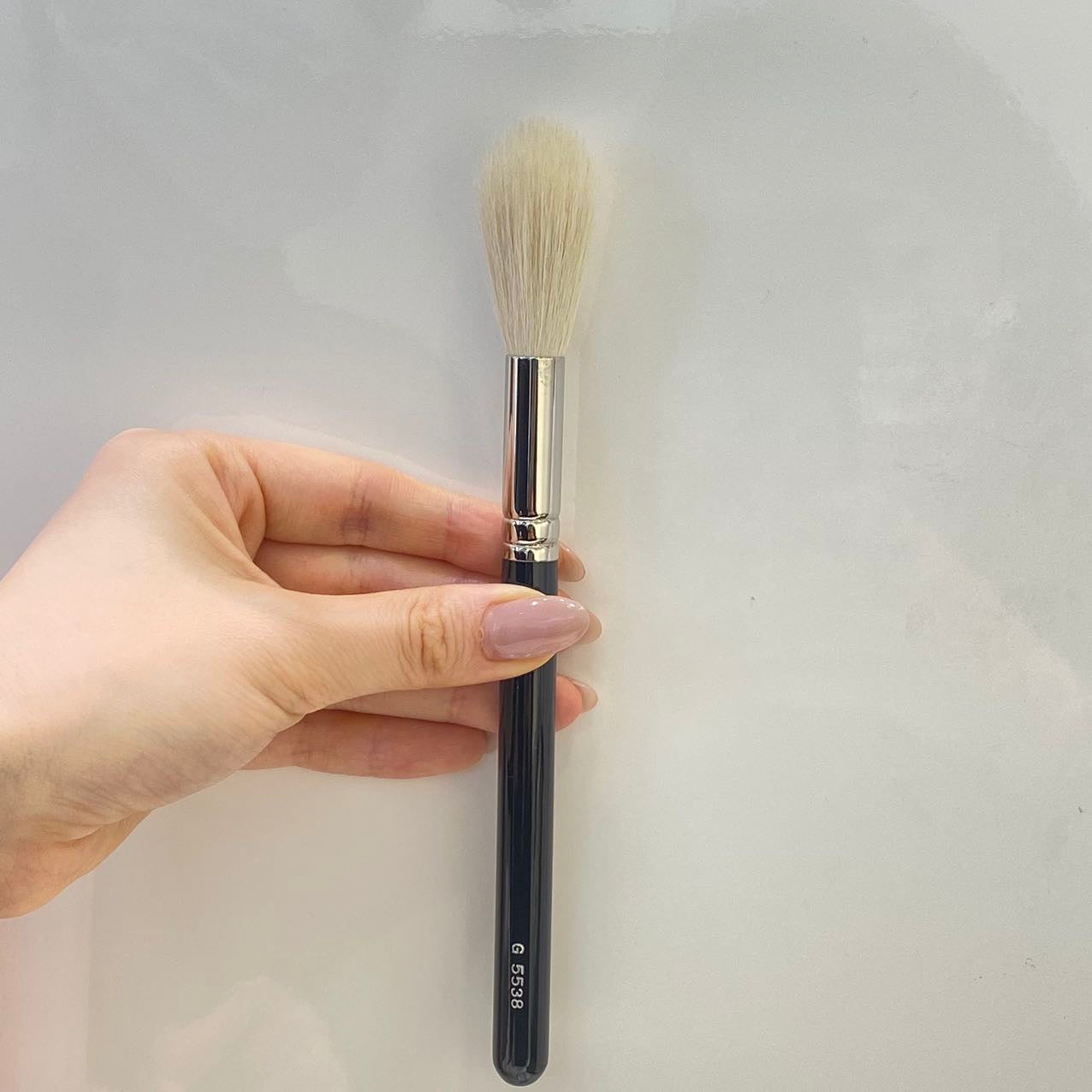 HAKUHODO G5538 cheek highlights brush round goat
