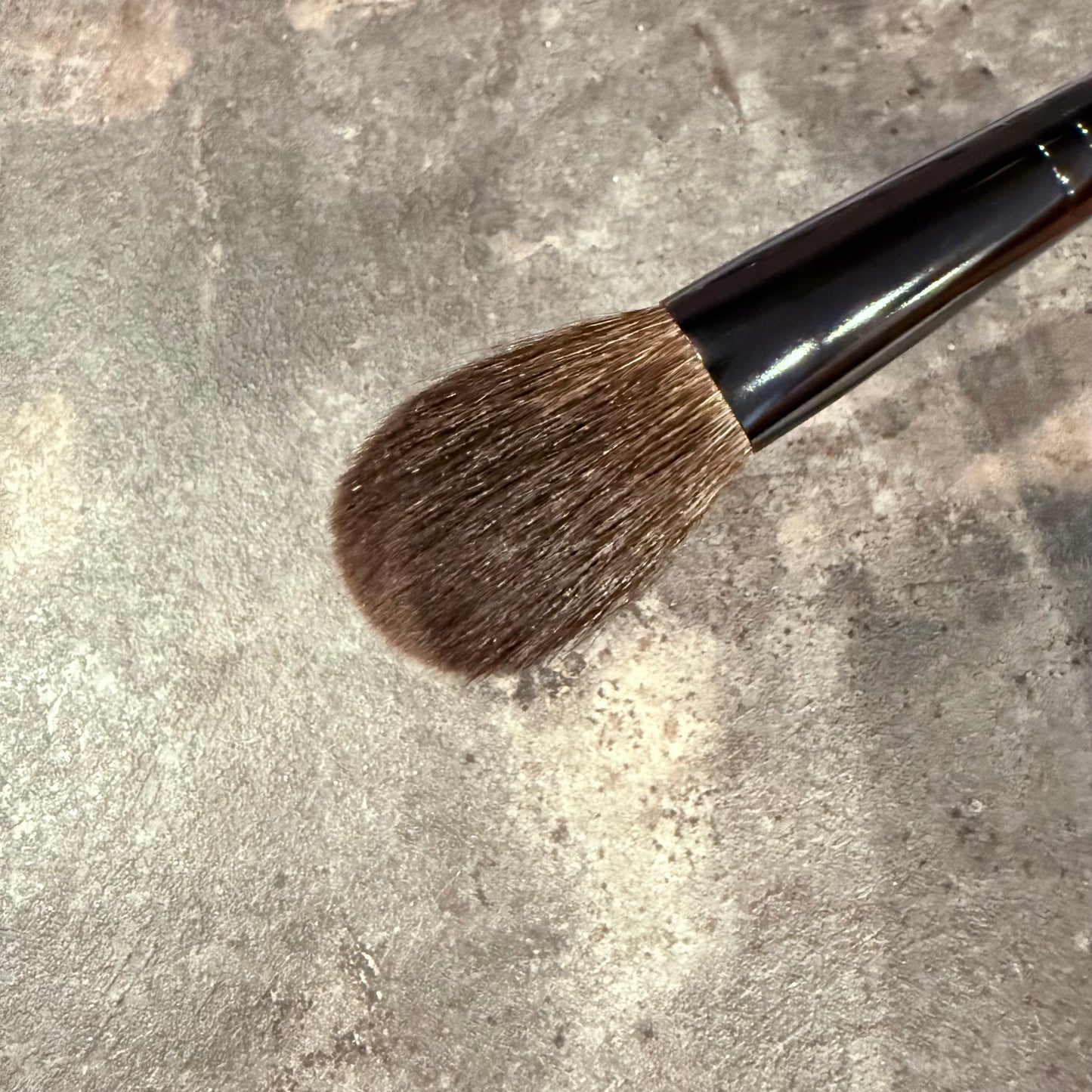 CHIKUHODO outlet makeup brush cheek brush no logo gray squirrel