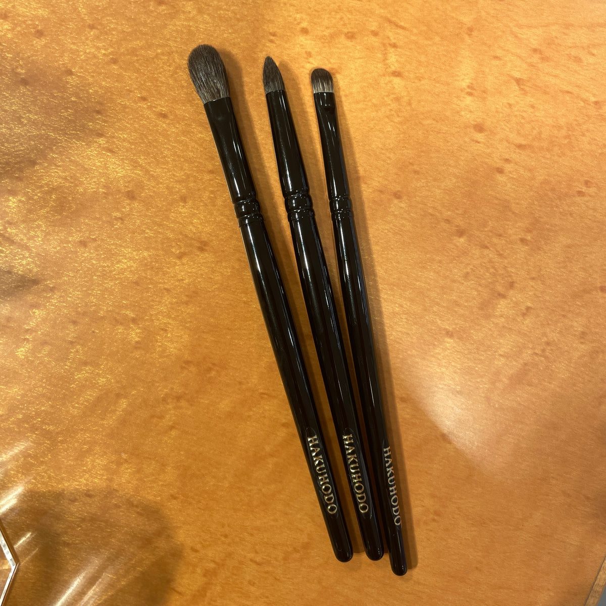 HAKUHODO Black-Dyed Wooden Handle eyeshadow brush set