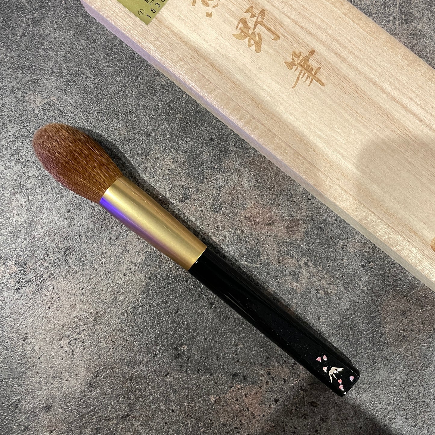 KOYUDO make up brush limited edition face powder brush round super kolinsky by Yoshiki