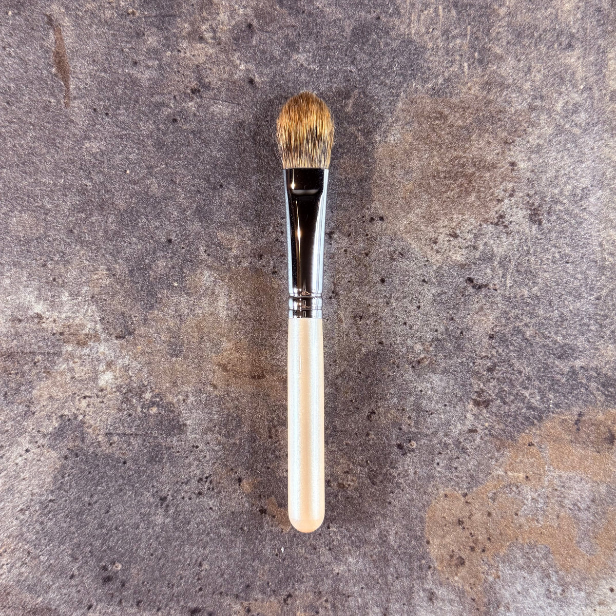 CHIKUHODO outlet Eyeshadow Brush L Canadian Squirrel mix Pine Squirrel NO LOGO