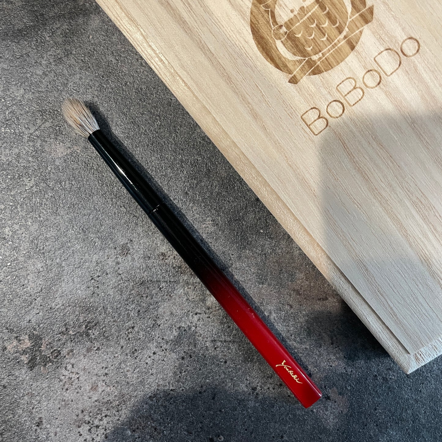 KOYUDO bobodo series eyeshadow brush,Red Canadian squirrel mix high grade saikoho