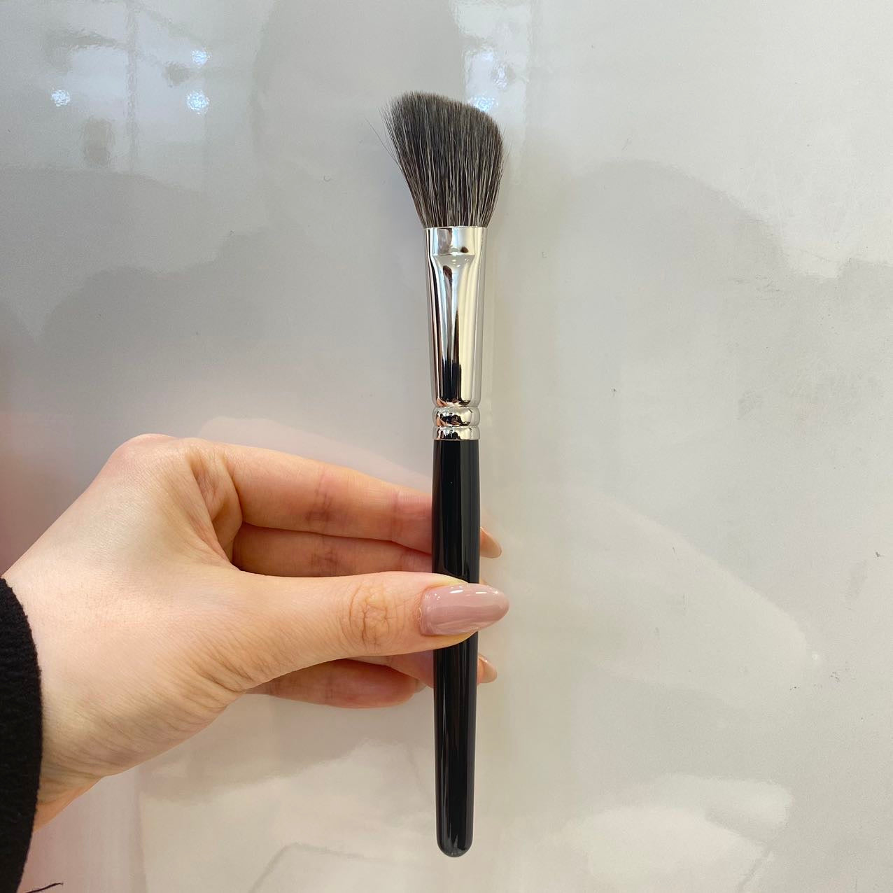 HAKUHODO G511 highlight brush angle gray squirrel mix goat