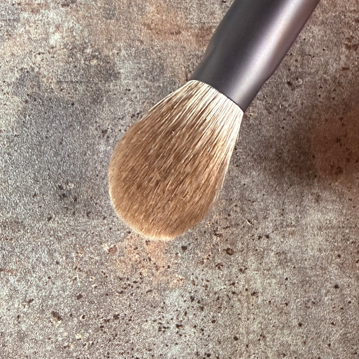 KOYUDO outlet makeup brush Powder Brush Angle Silver Fox