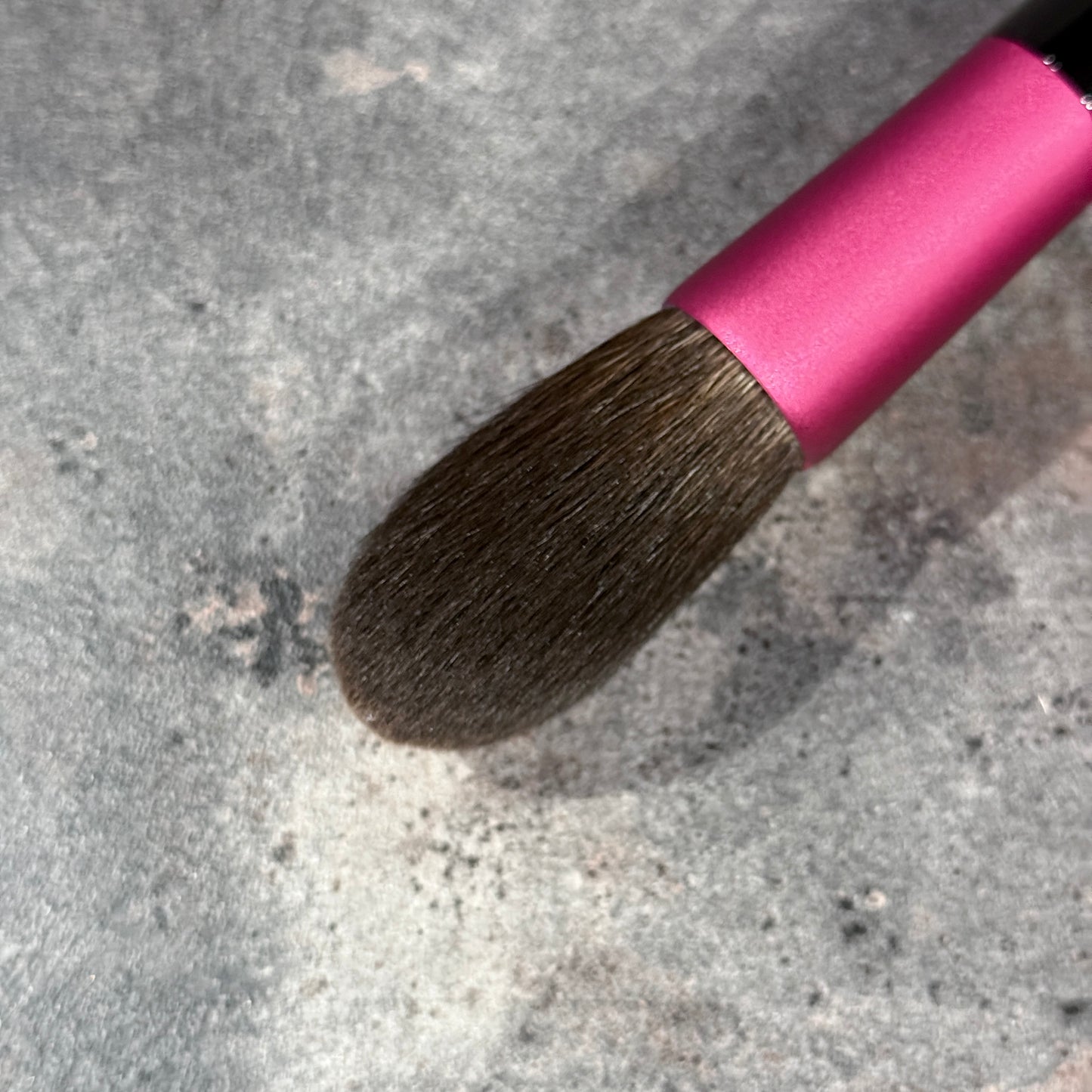 BoBoDo face powder brush L gray squirrel Black Friday special edition made by CHIKUHODO
