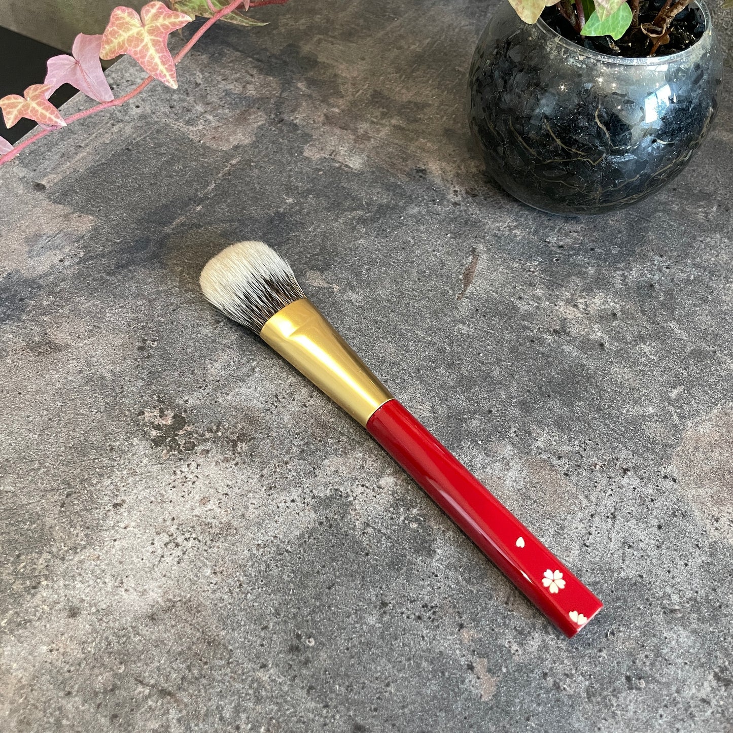 KOYUDO WCS cheek brush,flat round,white Canadian squirrel,by Yoshiki