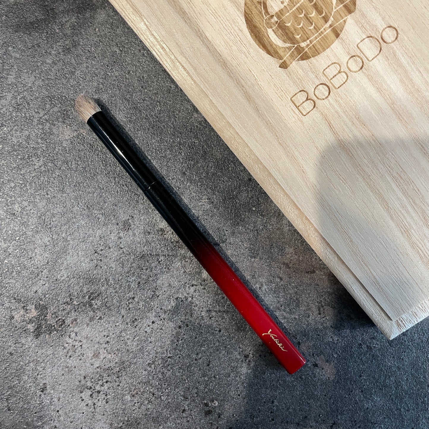 KOYUDO bobodo series eyeshadow brush,Red Canadian squirrel mix high grade saikoho