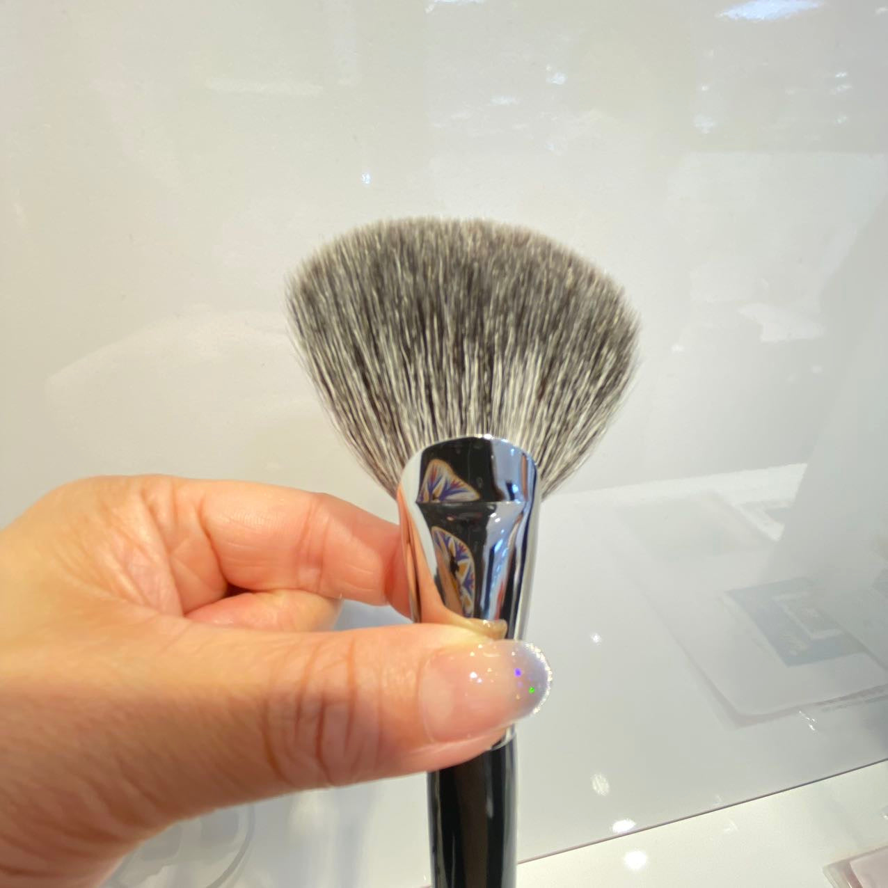 HAKUHODO F1342 face brush gray squirrel mix goat