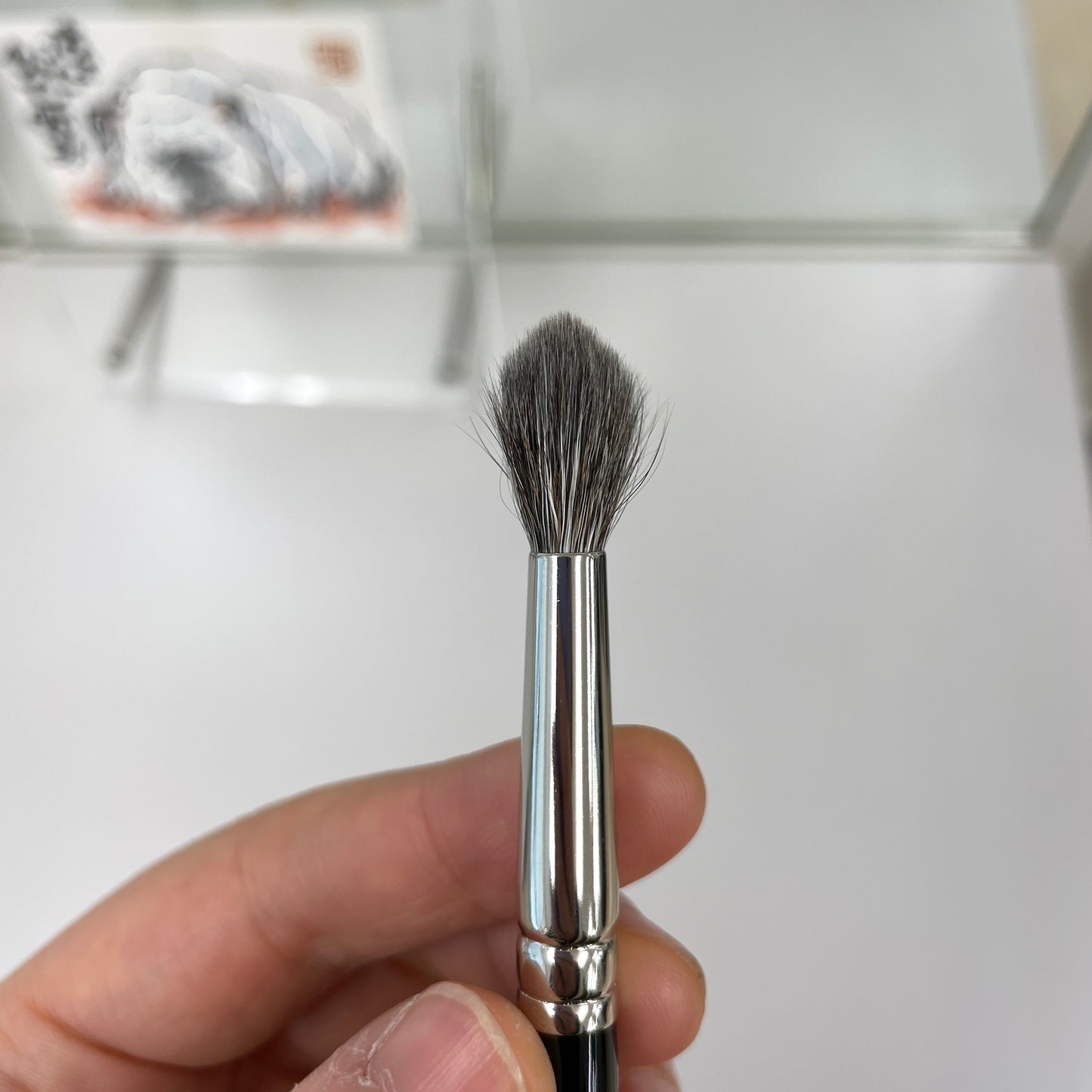 HAKUHODO G142A eyeshadow brush round blending brush gray squirrel mix goat