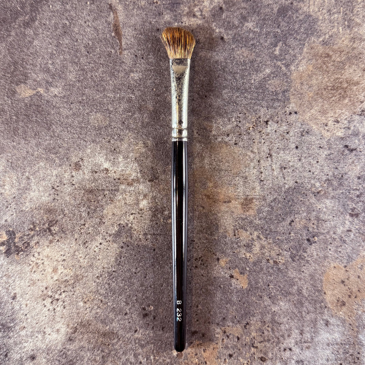 HAKUHODO older version B232 G232 Angled Eyeshadow Brush Pine Squirrel & North American Squirrel