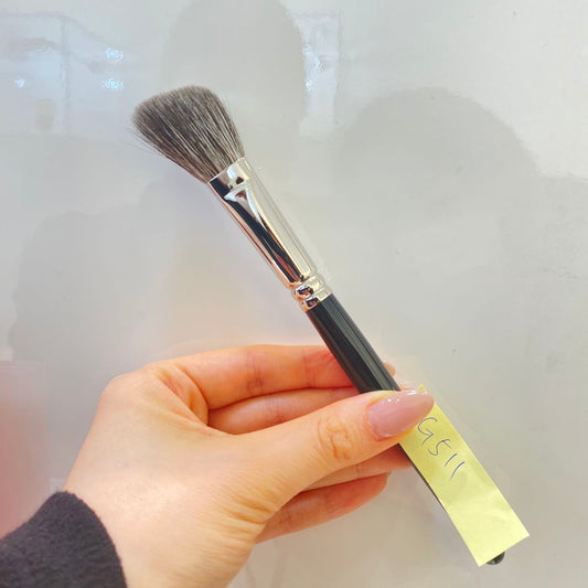 HAKUHODO G511 highlight brush angle gray squirrel mix goat