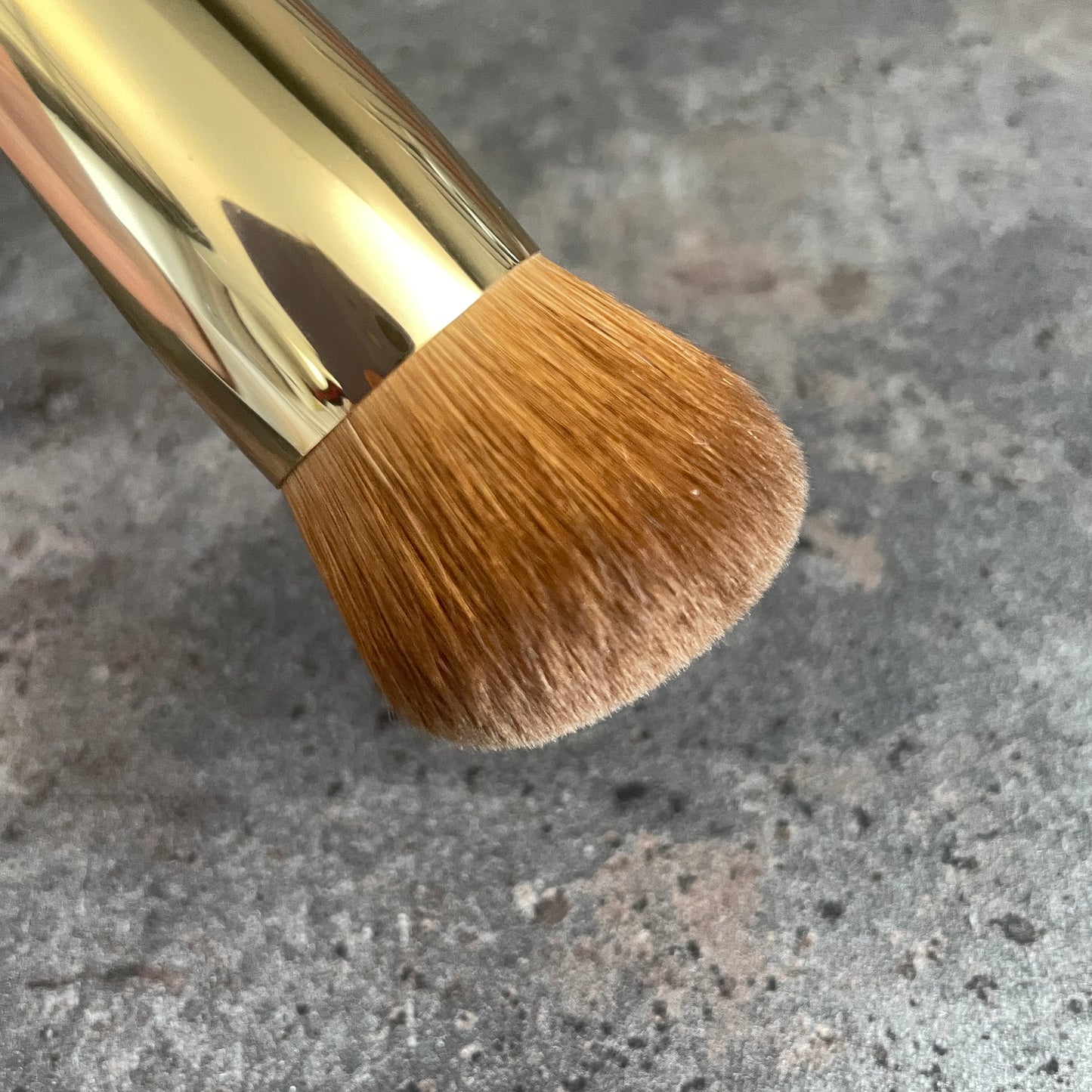 BISYODO bobo collaboration face brush angle kolinsky
