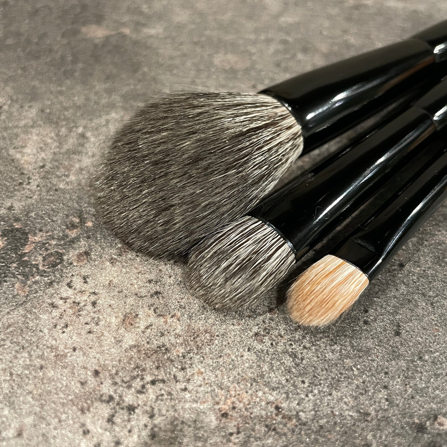 BoBo/CHIKUHODO cheek highlight brush CH-1,3D angle,Gray squirrel mix Saikoho,Nebulae series