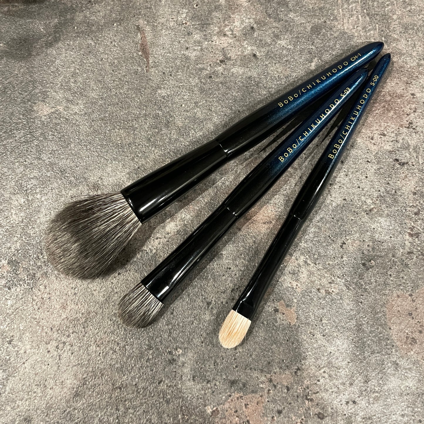 BoBo/CHIKUHODO cheek highlight brush CH-1,3D angle,Gray squirrel mix Saikoho,Nebulae series