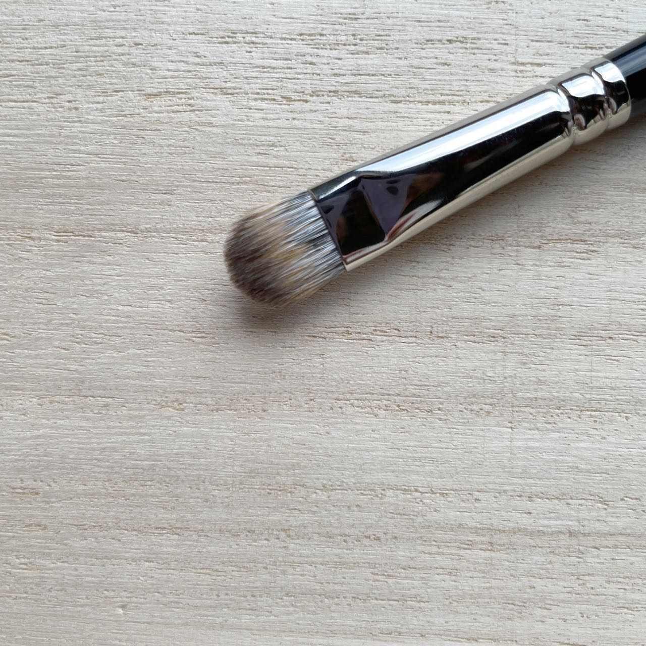 Number Eight EYE 18 eyeshadow brush,S size,Flat,Squirrel mix Saikoho
