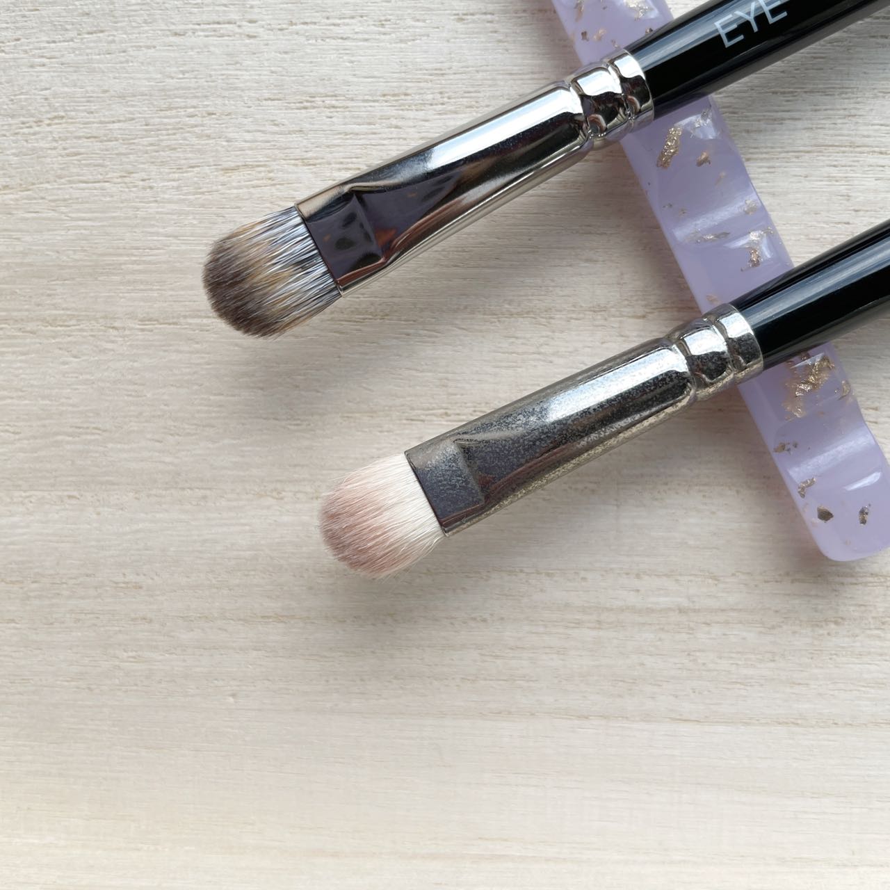 Number Eight EYE 18 eyeshadow brush,S size,Flat,Squirrel mix Saikoho