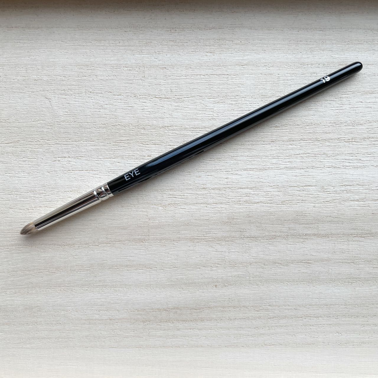 Number Eight EYE 19 eyeliner brush,Round,Squirrel mix Saikoho