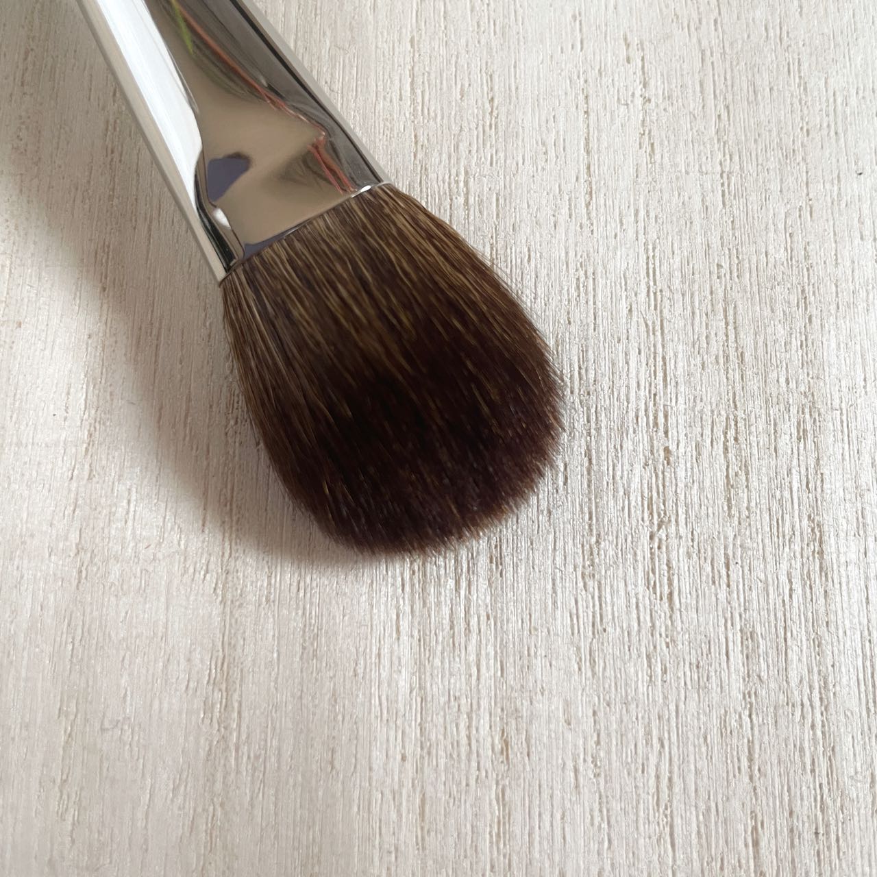 Number Eight face 03 cheek brush Flat round Dyed Saikoho