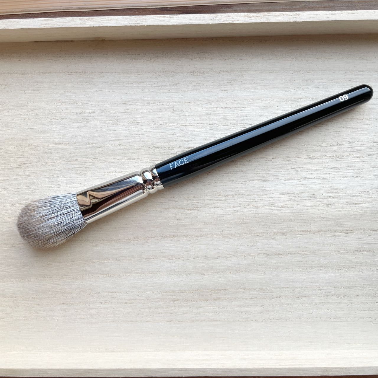 Number Eight face 09 cheek brush flat/paddle Squirrel mix saikoho