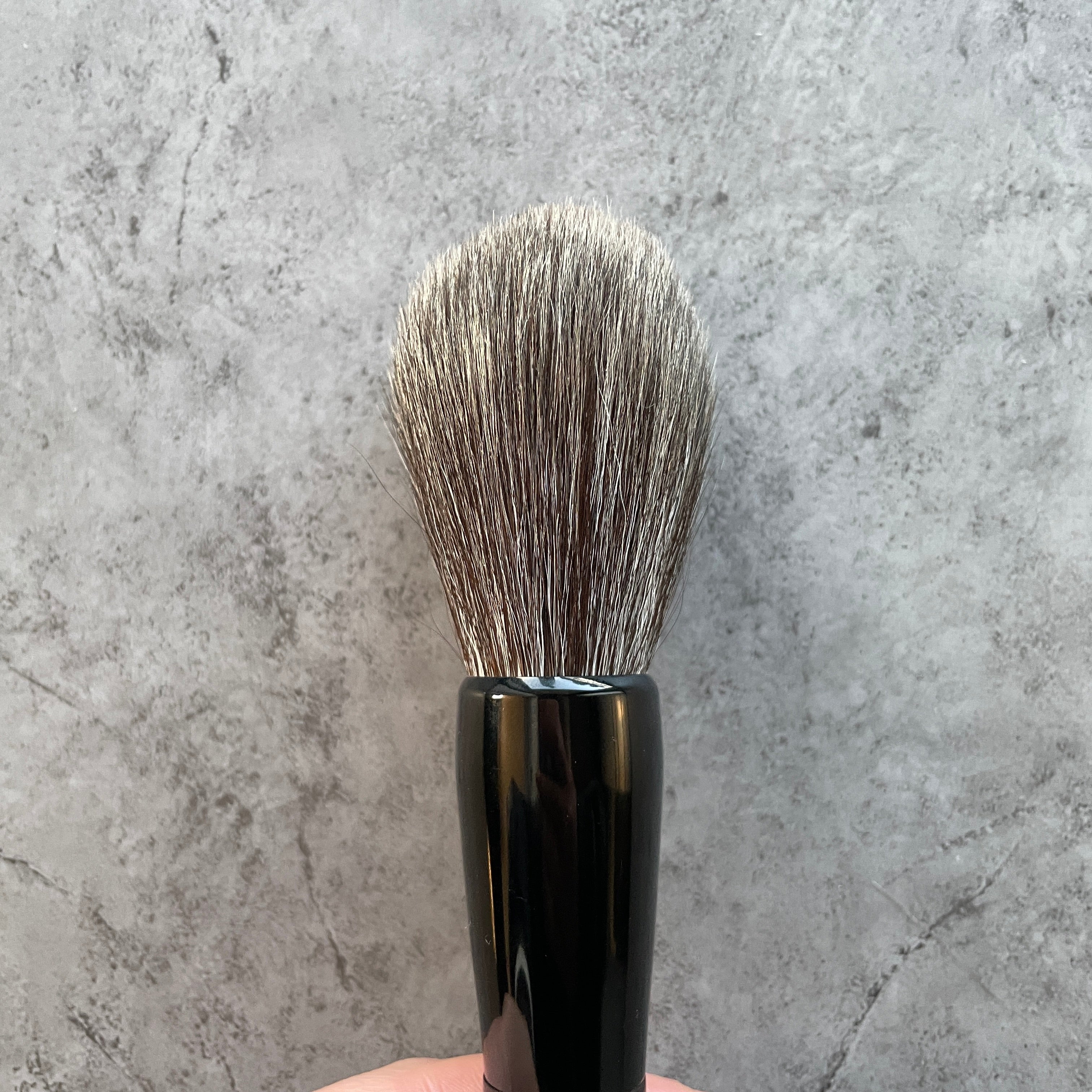 Eihodo top Angled Powder Brush-Grey Squirrel/Sokoho