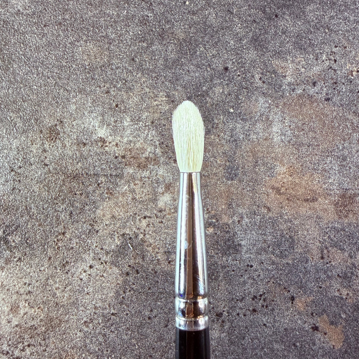HAKUHODO older version J5523 eyeshadow brush flat round goat