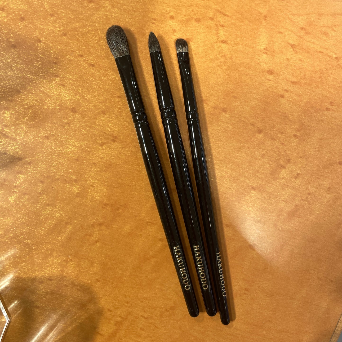 HAKUHODO Black-Dyed Wooden Handle eyeshadow brush set