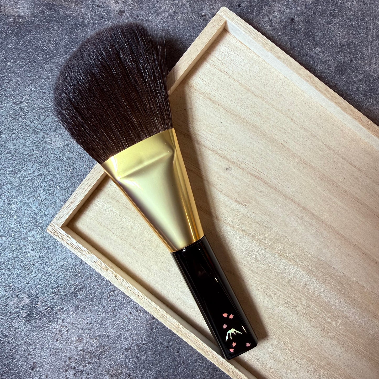 KOYUDO makeup brush angle gray squirrel