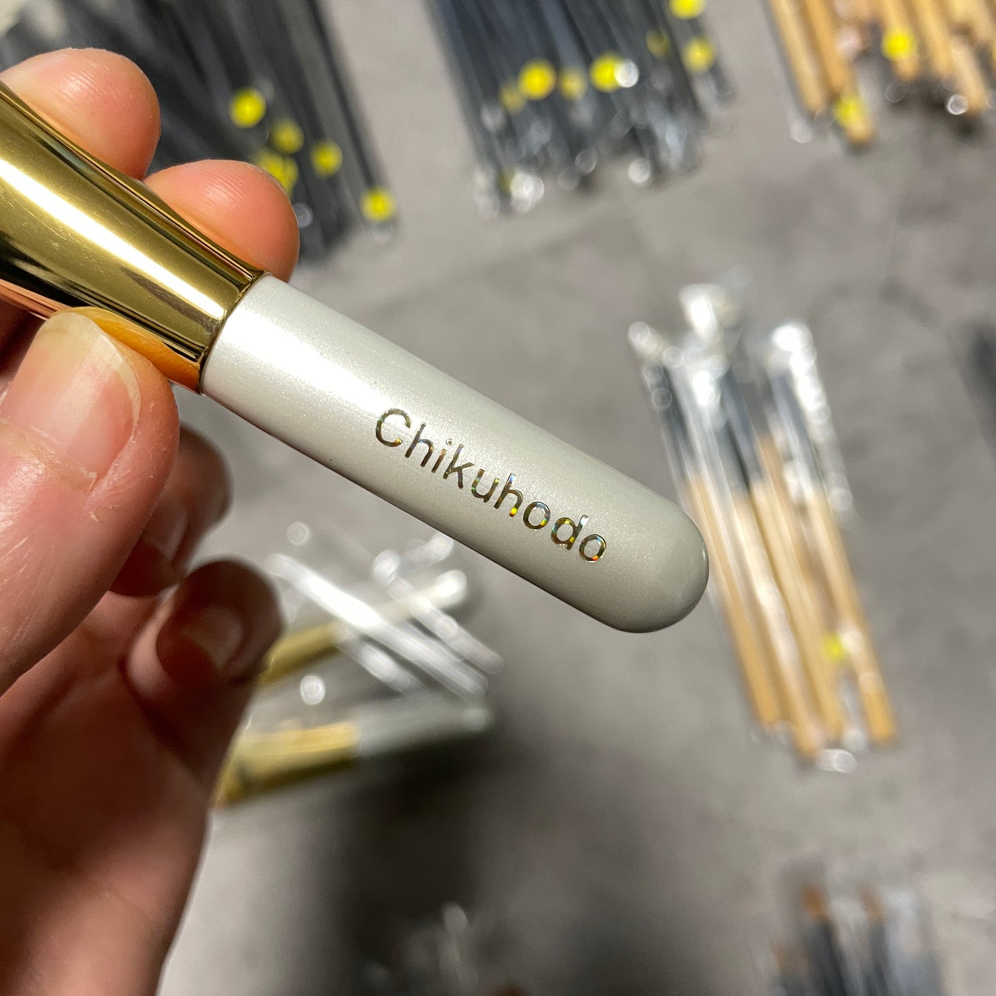 CHIKUHODO outlet foundation brush weasel