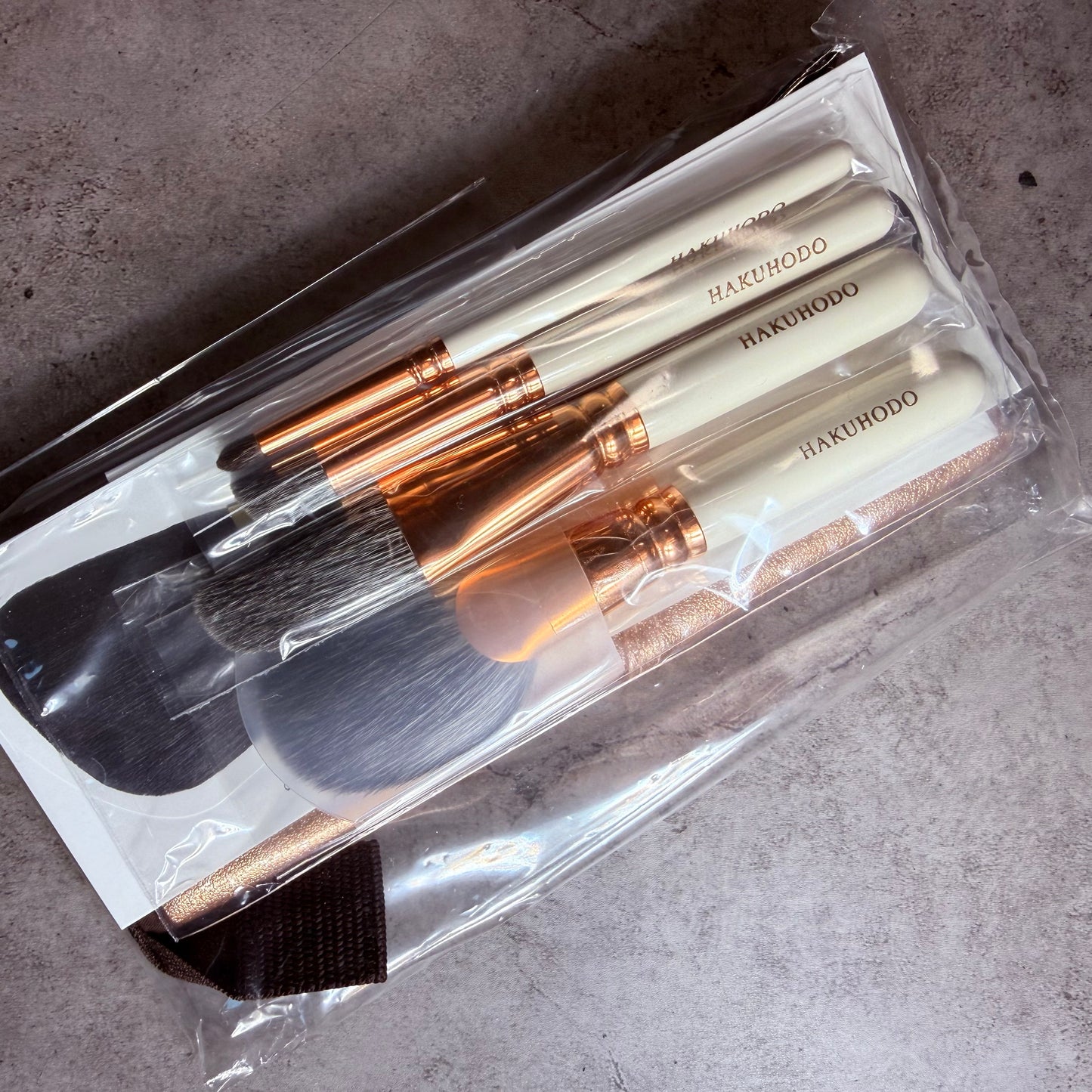 HAKUHODO limited makeup brush set
