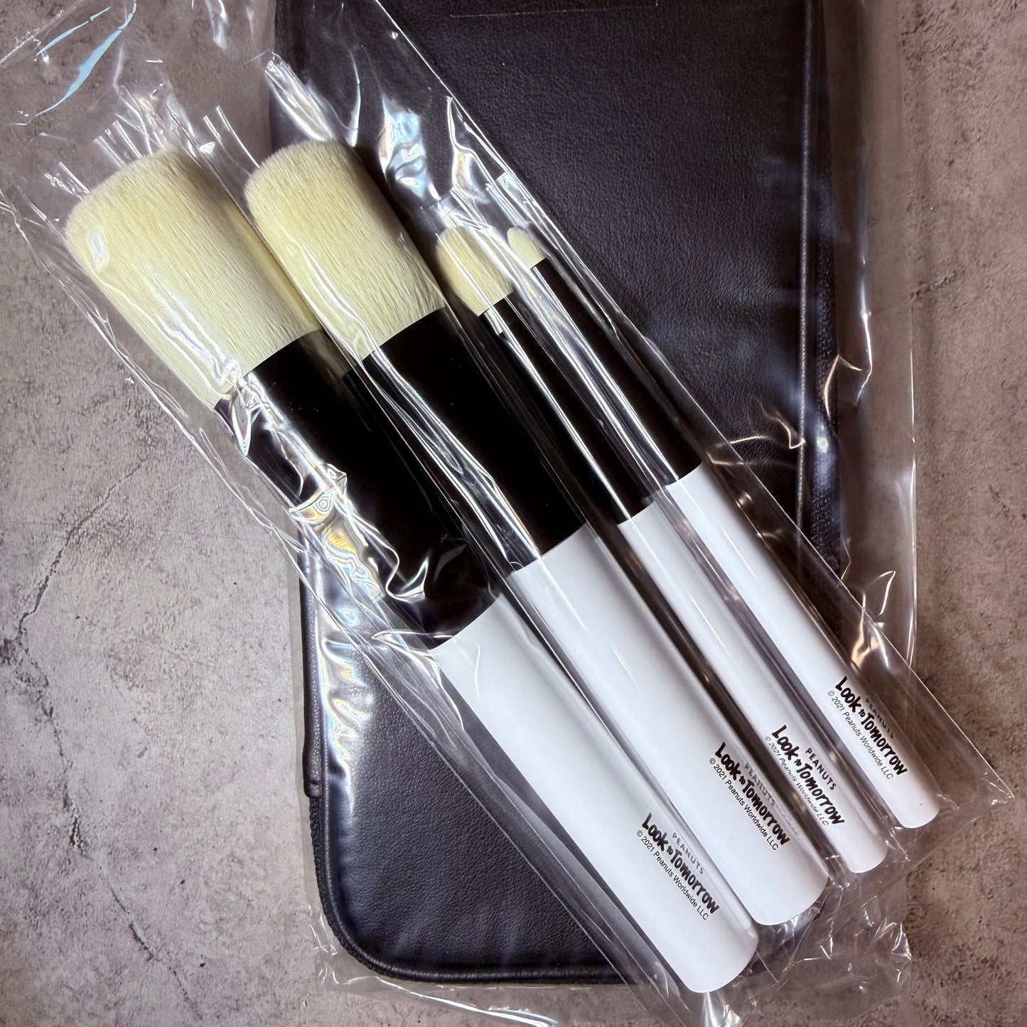 HAKUHODO limited makeup brush set