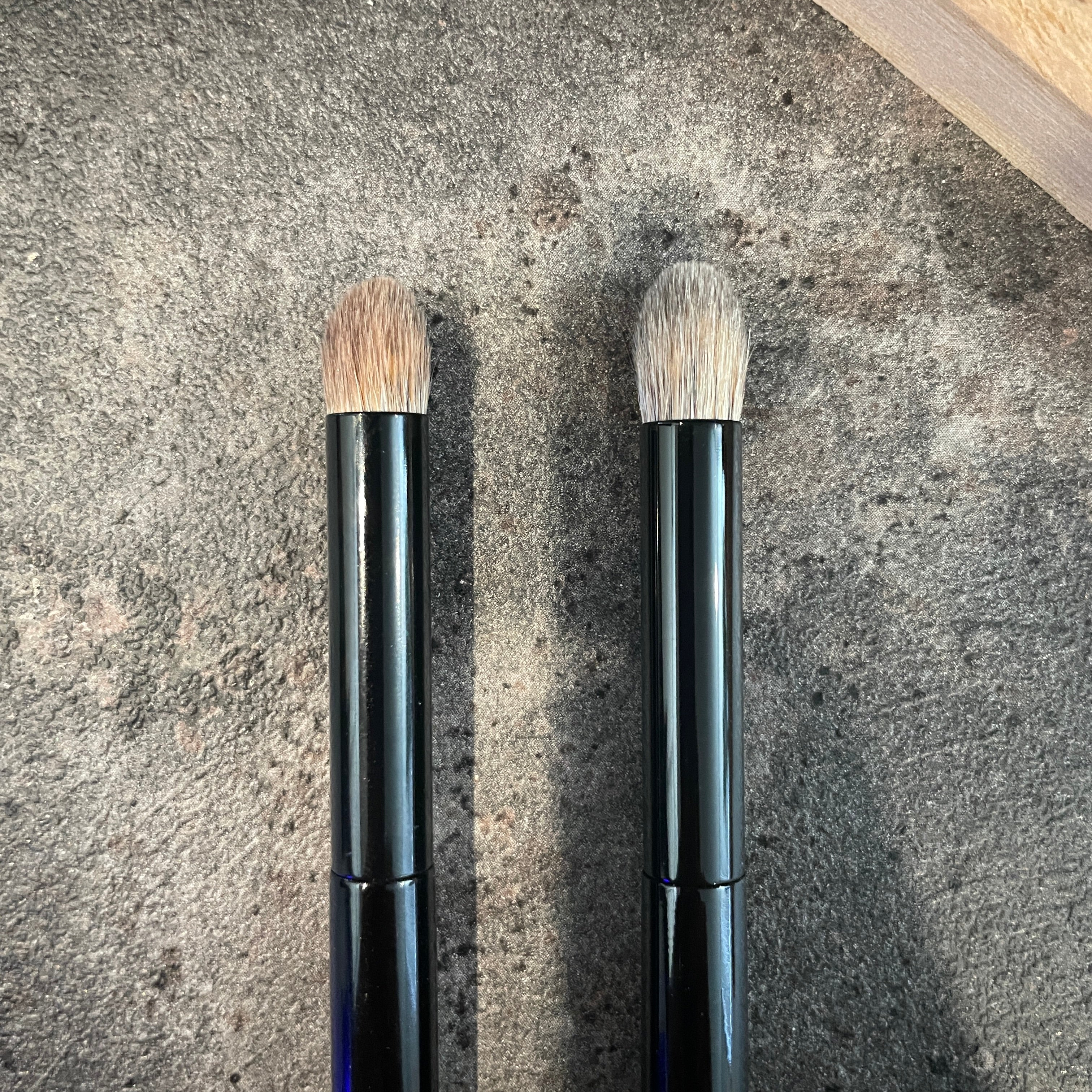 XCT top XiaCaiTang Heritage Series Eyeshadow Brush Set in Grey Squirrel