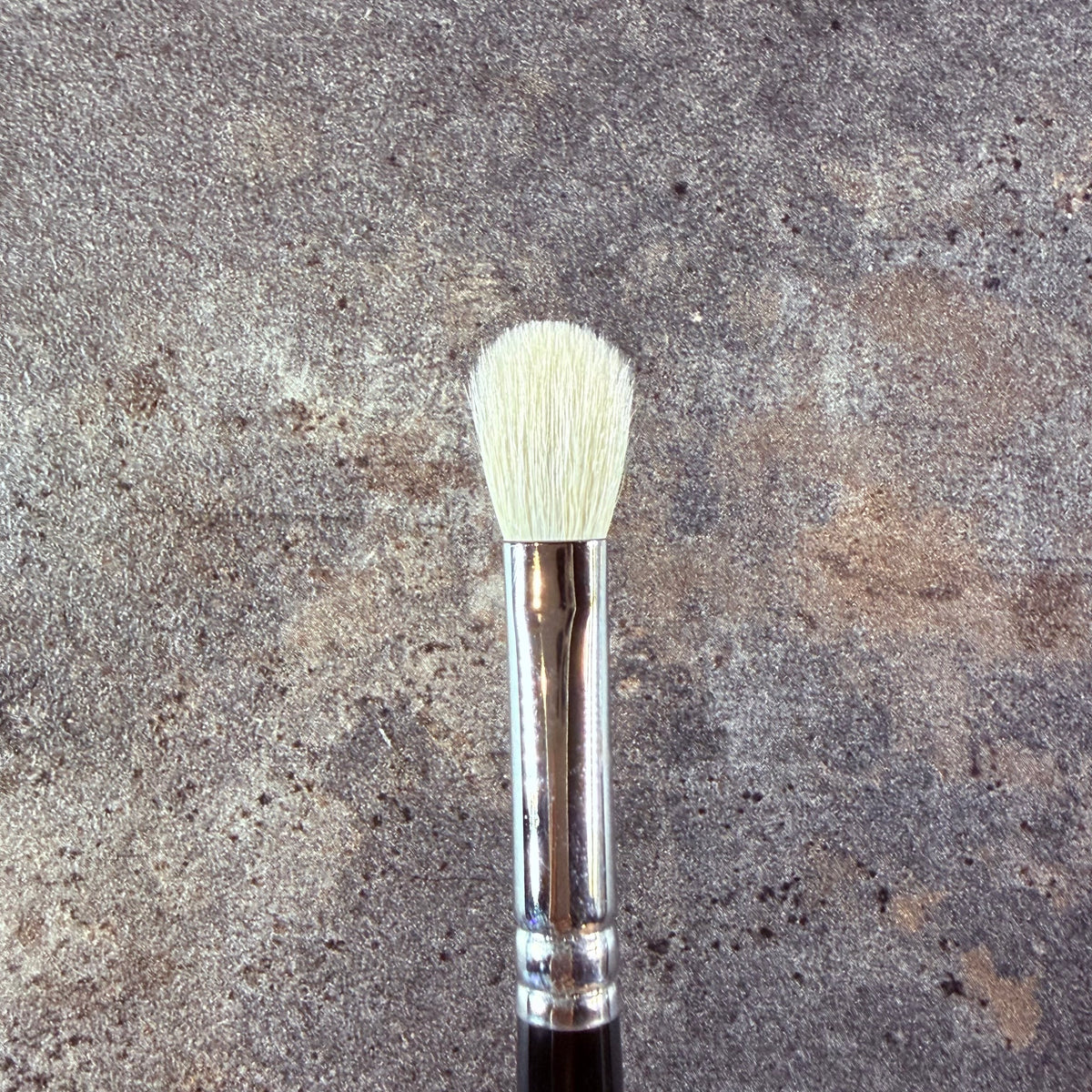 HAKUHODO older version J5523 eyeshadow brush flat round goat