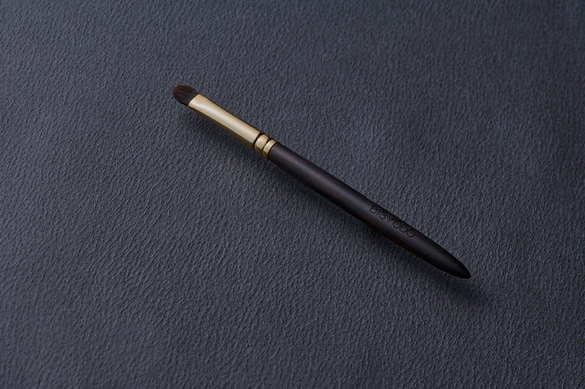 BISYODO G-ES-03 EYESHADOW BRUSH (FLAT ROUND), GRAND SERIES