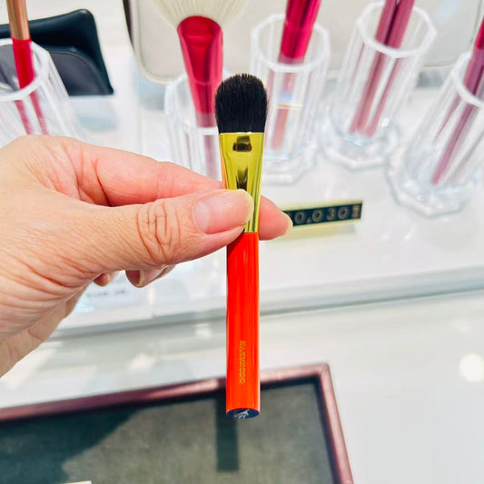 HAKUHODO eyeshadow brush No.1 S series PORTABLE gray squirrel