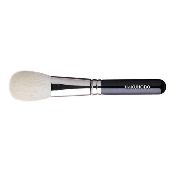 HAKUHODO J110 cheek brush round flat goat hair