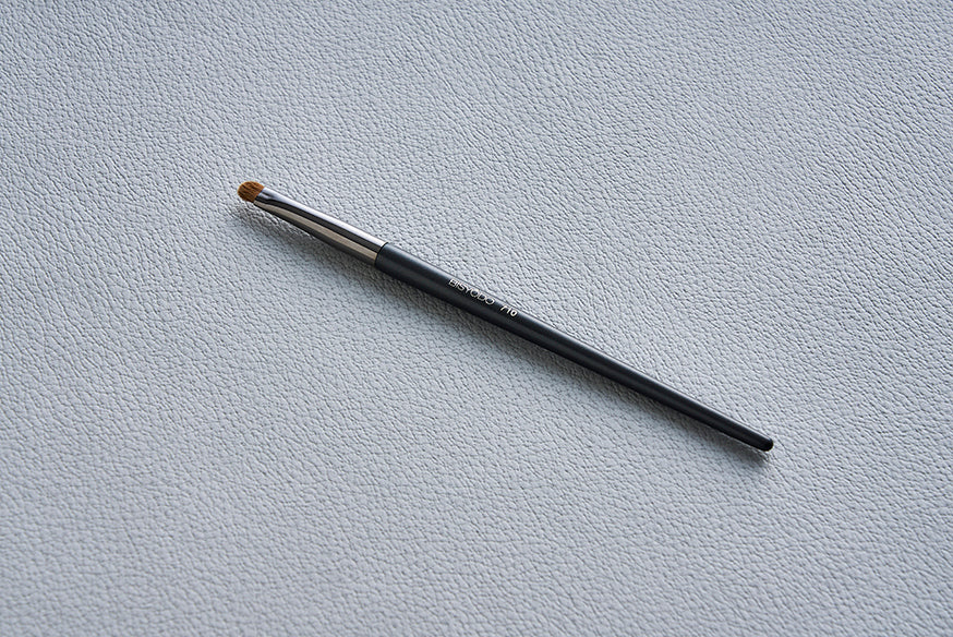 BISYODO T-710 Shadow Liner Brush,weasel,TSUMUGI serise