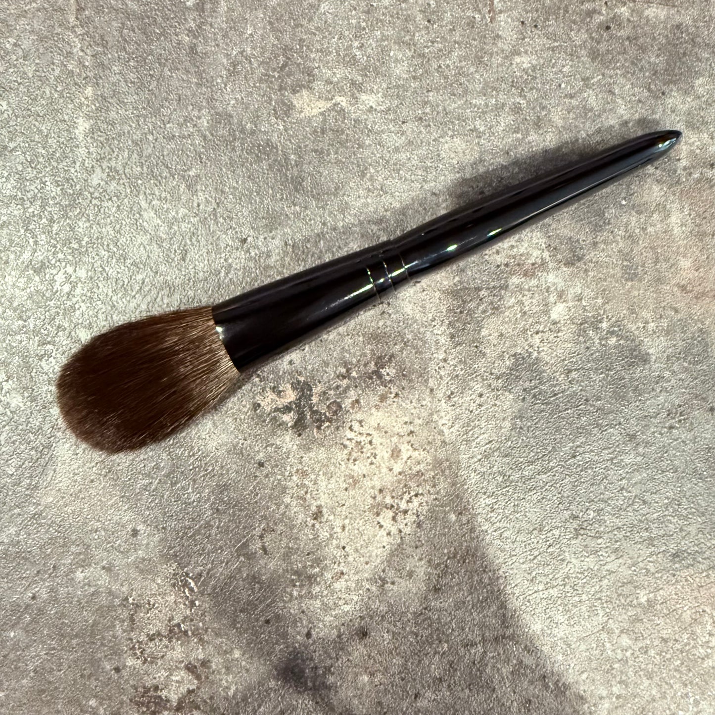 CHIKUHODO outlet makeup brush cheek brush no logo gray squirrel