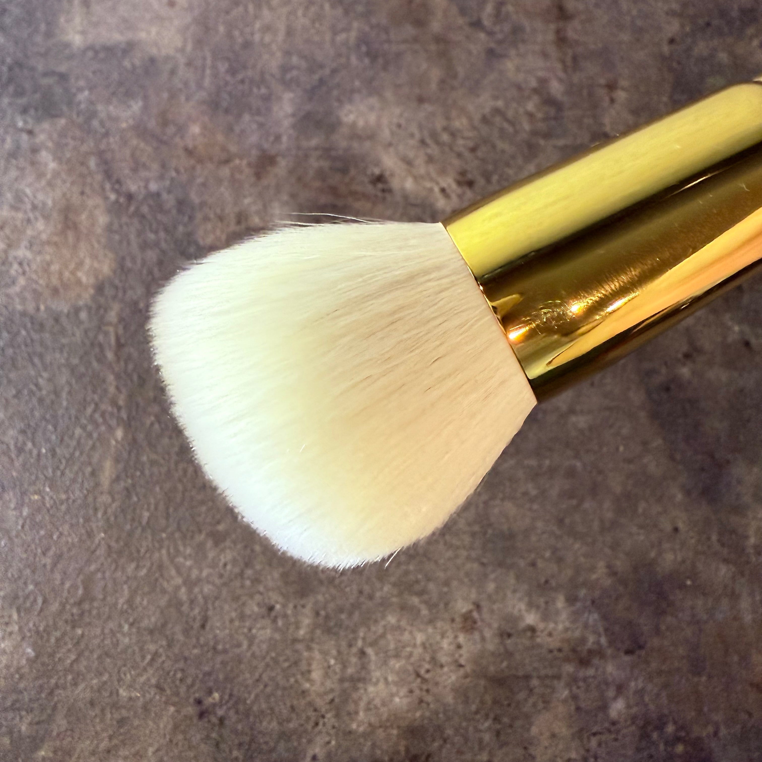 BoBo BISYODO collaboration makeup brush Marshmallow angled face
