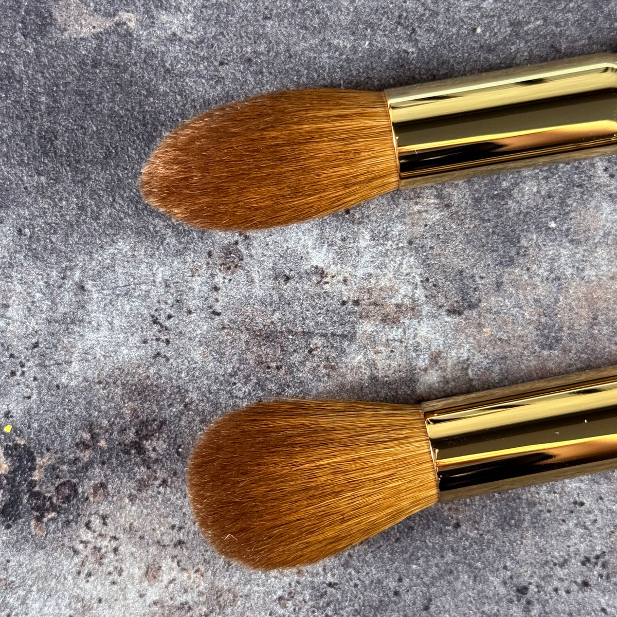BISYODO bobo collaboration Cheek Highlight Brush Flame /Round kolinsky