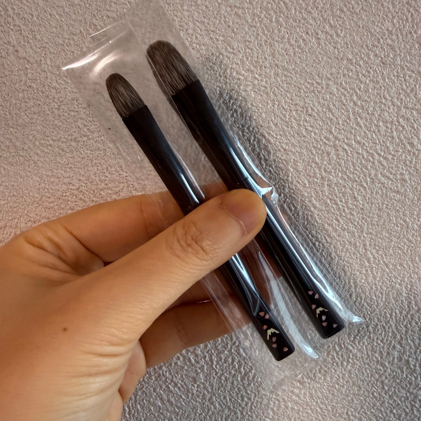 KOYUDO WCS eyeshadow brush L, almondshape,white Canadian squirrel,by Yoshiki