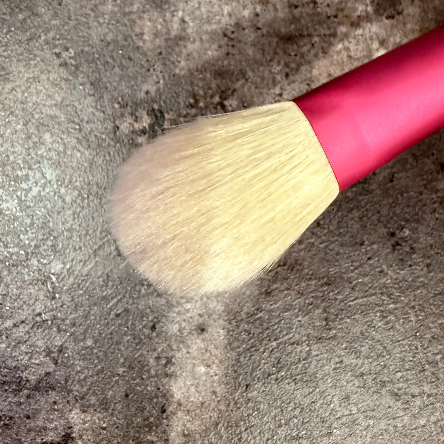 Number Eight outlet brush cheek brush J110 goat