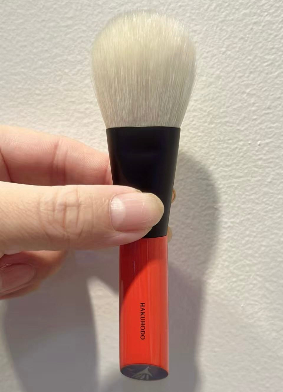HAKUHODO cheek brush BK flat round S series PORTABLE goat hair