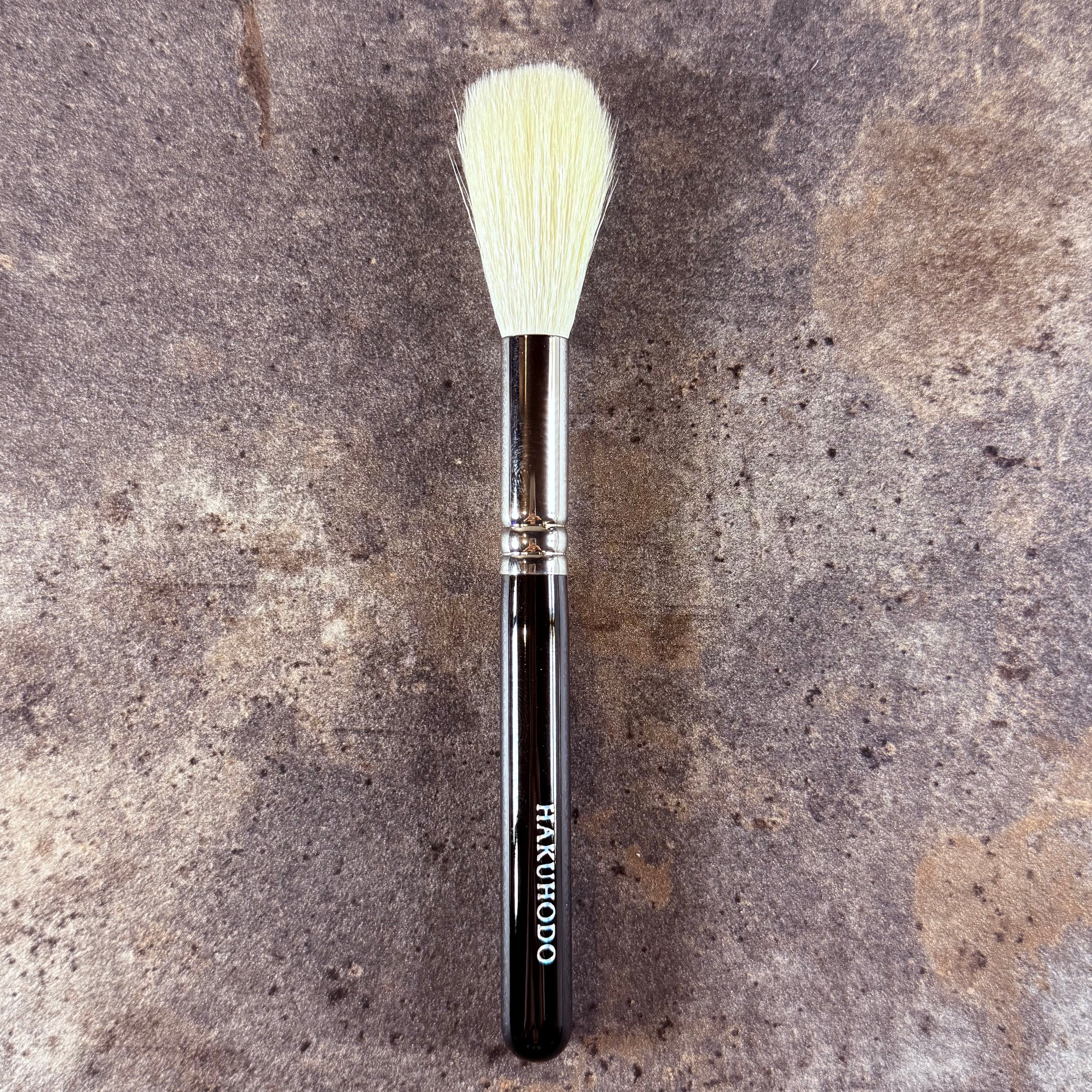 HAKUHODO older version G5538 cheek highlights brush round goat