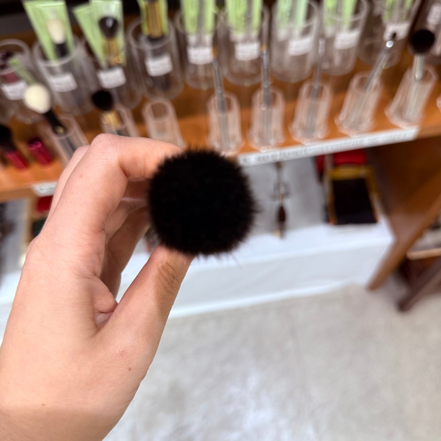 CHIKUHODO makeup brush H-5 powder brush gray squirrel mix sokoho Portable