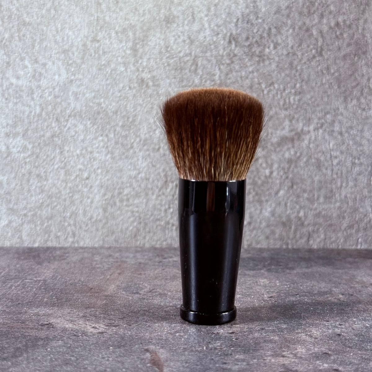Takeda Brush outlet Puff Brush with Extra-Short Handle 23RFS SQU-SS BK (100% Gray Squirrel Hair)