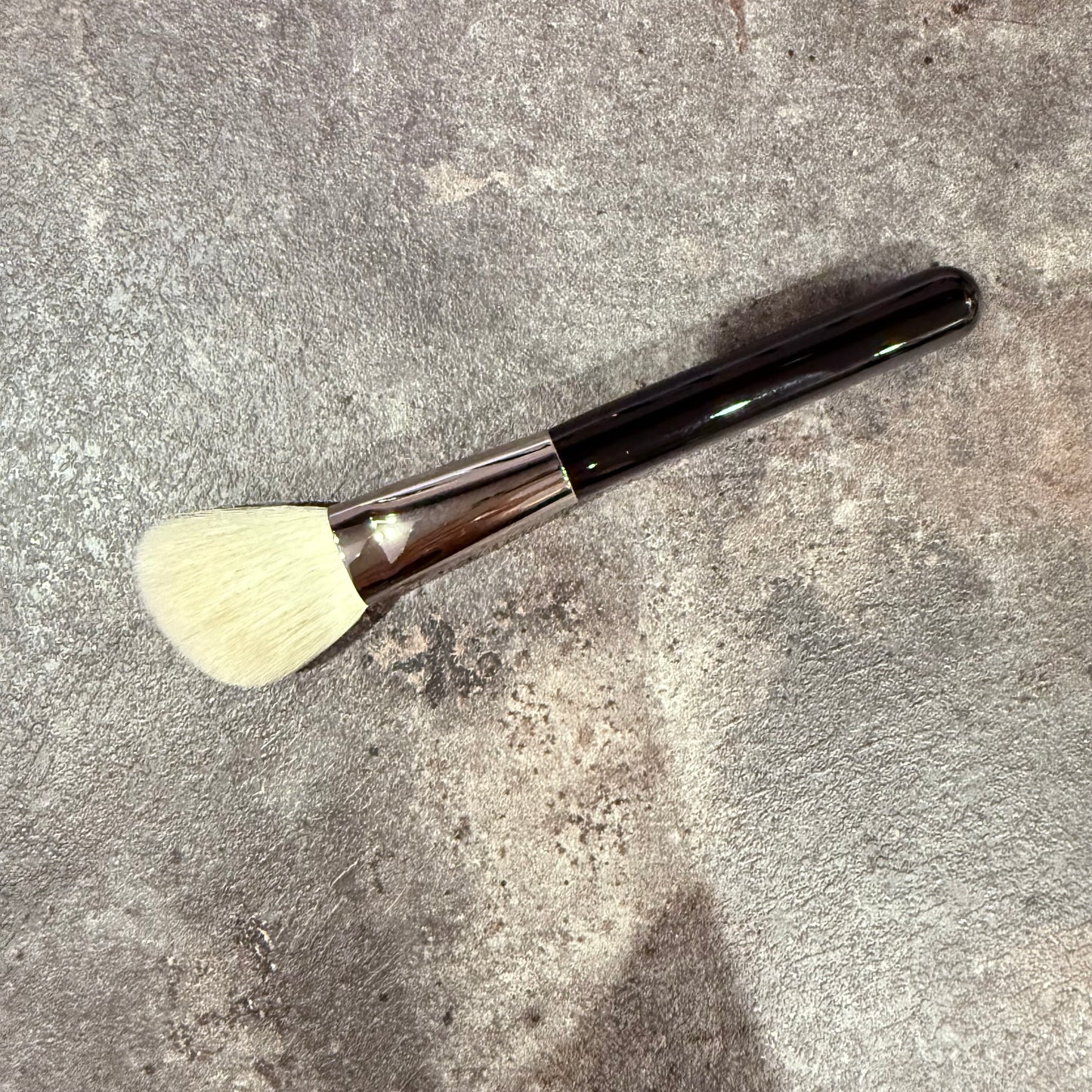 Number Eight outlet brush mini highlight brush angle goat