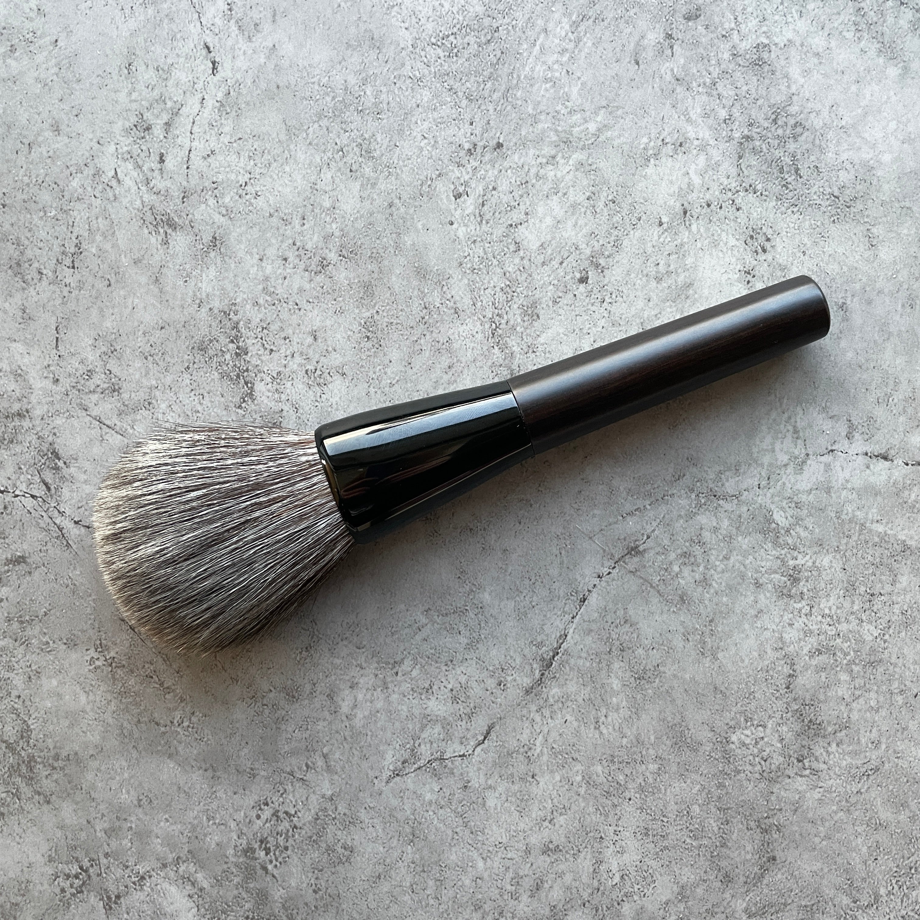 Hakuhodo Squirrel Kokutan Ebony Eyeshadow shops L Brush